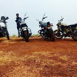 @instagram: #himalayan #thunderbird350 #thunderbird500 #desertstorm #hilltopgoa #hilltop #vagator #goan #goa