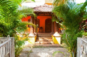 The Orange Fountain — Villa for rent in Morjim