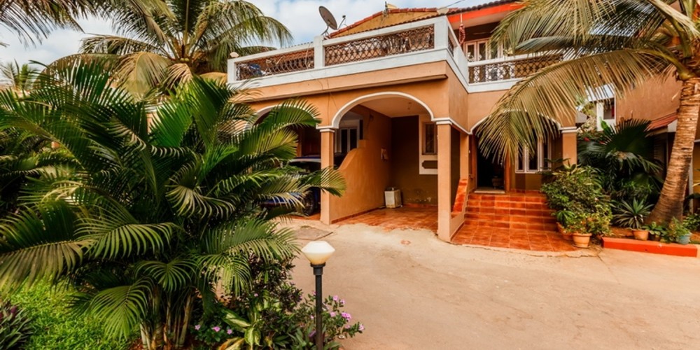 Tango Lime — Luxury villa for rent in Candolim