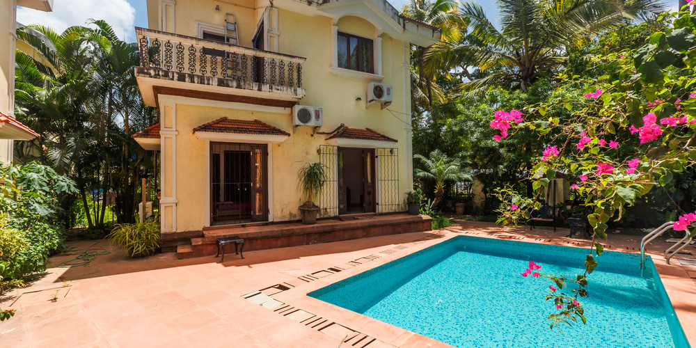 San Arezzo — Villa for rent in Nagoa