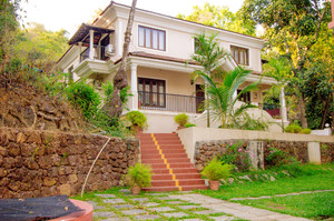 Johanna Garden — Luxury villa for rent in Baga