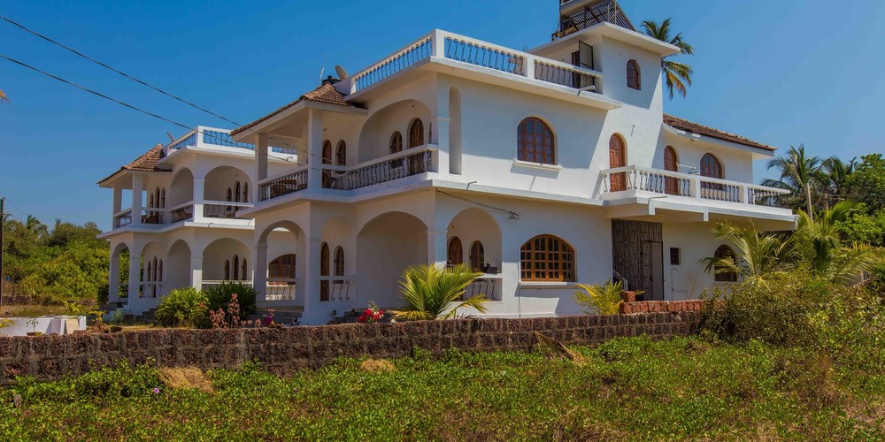 Seaview Villa — House for rent in Morjim