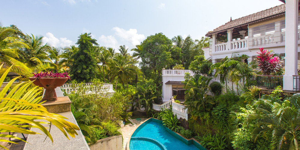 Three House — Luxury villa for rent in Pilerne