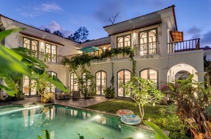 Amelia — Luxury villa for rent in Assagao