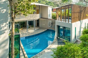 Villa Moon View — Luxury villa for rent in Siolim