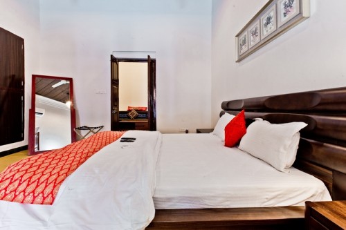 Bedroom with en-suite bathroom