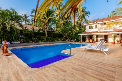 Beachfront luxury villa with private swimming pool
