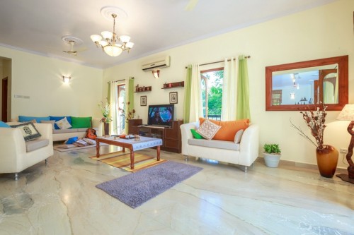 Large living room with TV