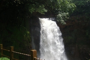 Arvalem waterfall and caves