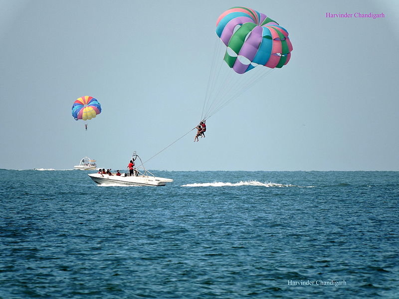 Water sports in Candolim beach